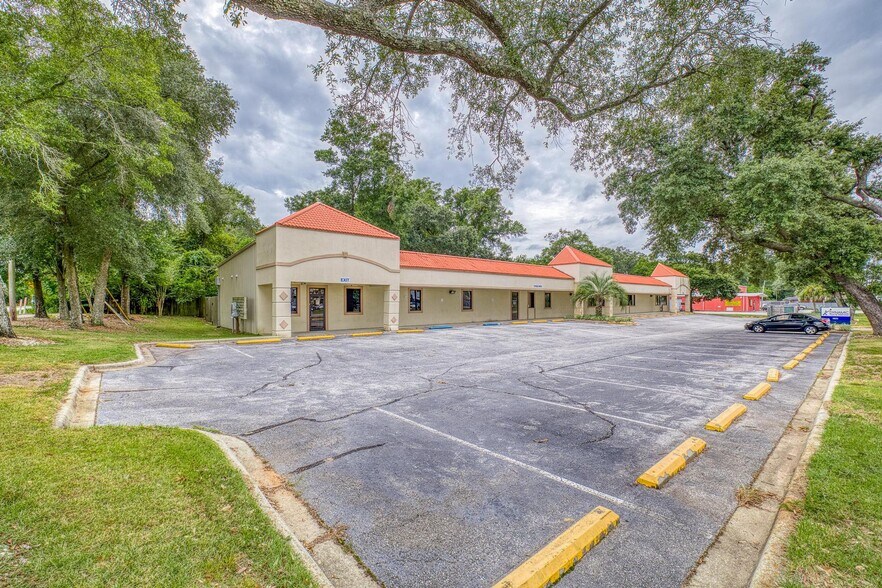 More Photos Of 1851 St Mary Ave, Pensacola Medical For Lease