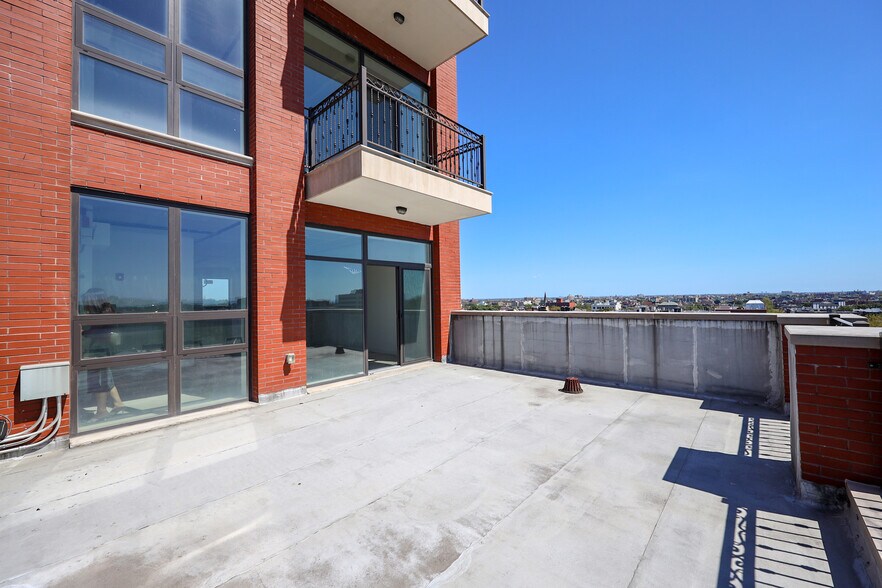 More Photos Of 821 45th St, Brooklyn Office For Lease