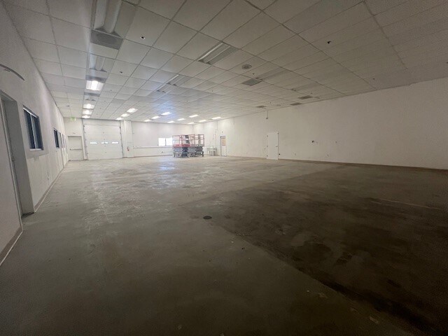 More Photos Of 607 Brunken Ave, Salinas Warehouse For Lease