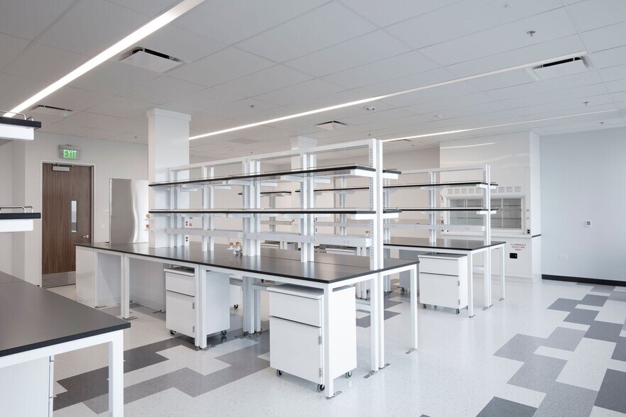 More Photos Of 3000 Marina Blvd, Brisbane Unknown For Lease