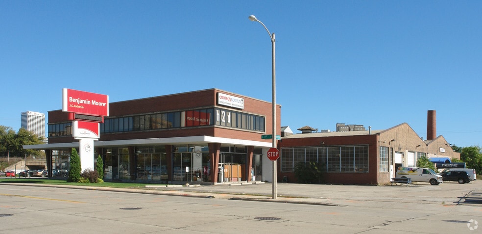More Photos Of 420 S 1st St, Milwaukee Industrial For Sale