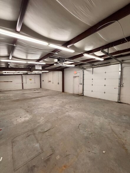 More Photos Of 725 E Bayley, Wichita Warehouse For Sale