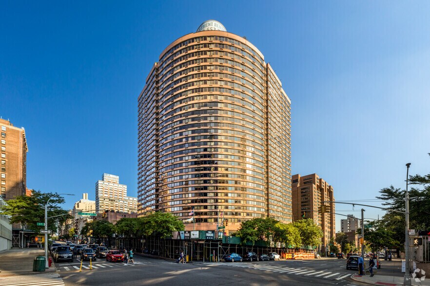 More Photos Of 175 E 96th St, New York Apartments For Lease