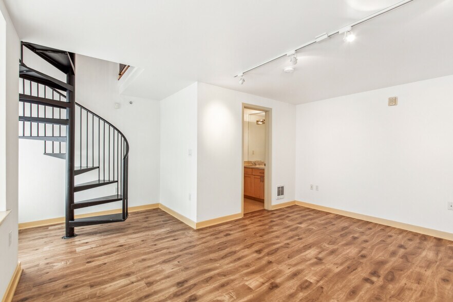 More Photos Of 460 Natoma St, San Francisco Apartments For Sale