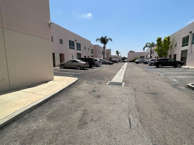 More Photos Of 12335 Denholm Dr, El Monte Warehouse For Lease