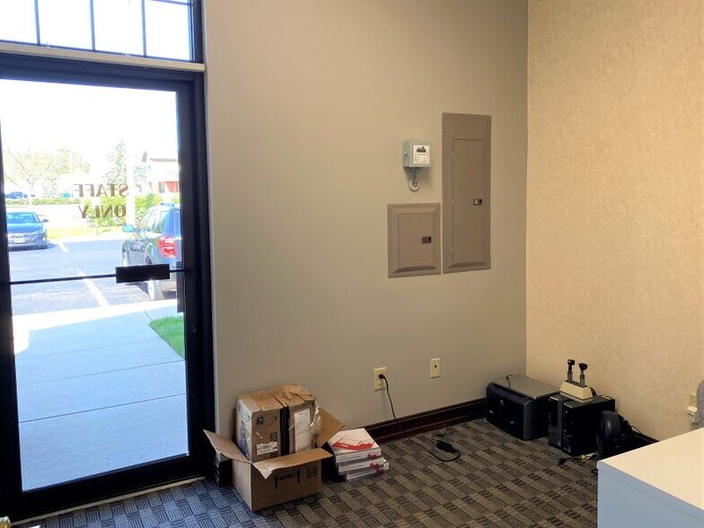 More Photos Of 1475-1495 W Main St, Tipp City Medical For Lease
