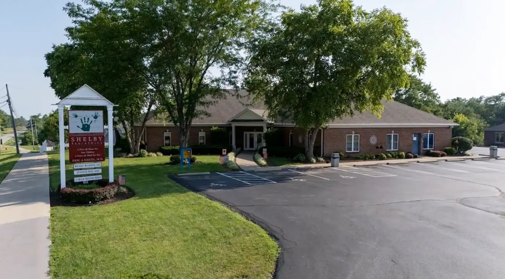 More Photos Of 71 Mack Walters Rd, Shelbyville Medical For Lease