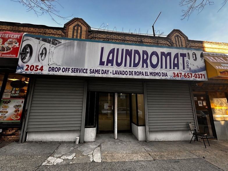 Primary Photo Of 2054 Wallace Ave, Bronx Storefront For Lease