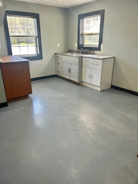 More Photos Of 1533 Buena Vista Hwy, Wilcox Industrial For Sale