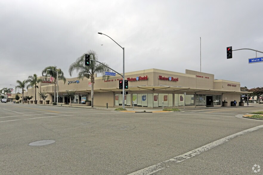Primary Photo Of 2750-2770 E Main St, Ventura General Retail For Lease