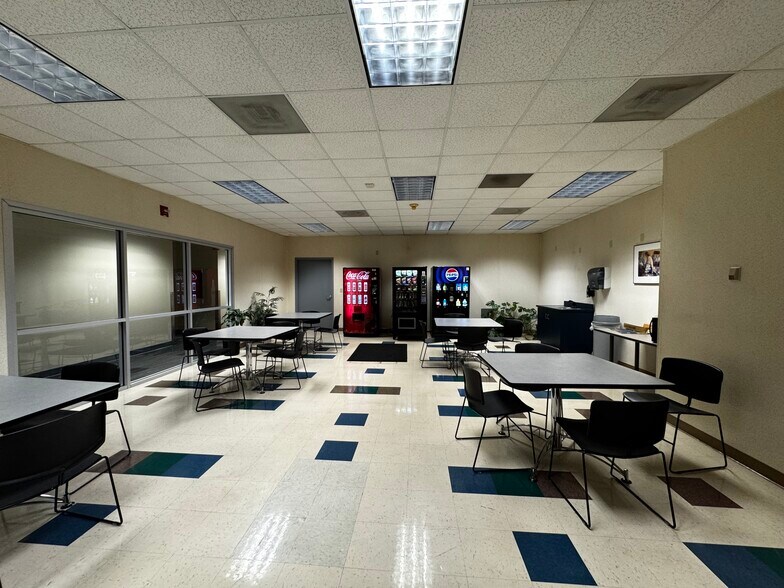 More Photos Of 1628 Browning Rd, Columbia Loft Creative Space For Lease