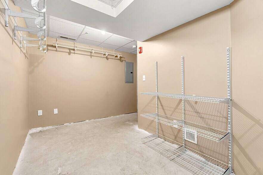 More Photos Of 83 Holten St, Danvers Apartments For Sale