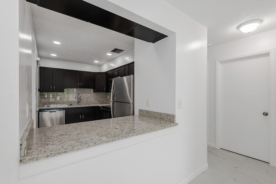 More Photos Of 10675-10687 Royal Palm Blvd, Coral Springs Apartments For Sale
