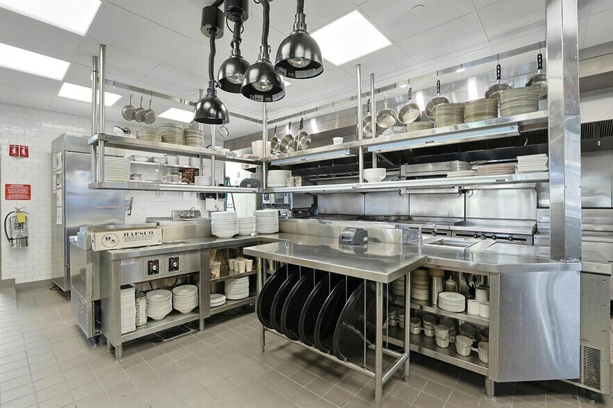 More Photos Of 505 Piermont Ave, Piermont Restaurant For Sale