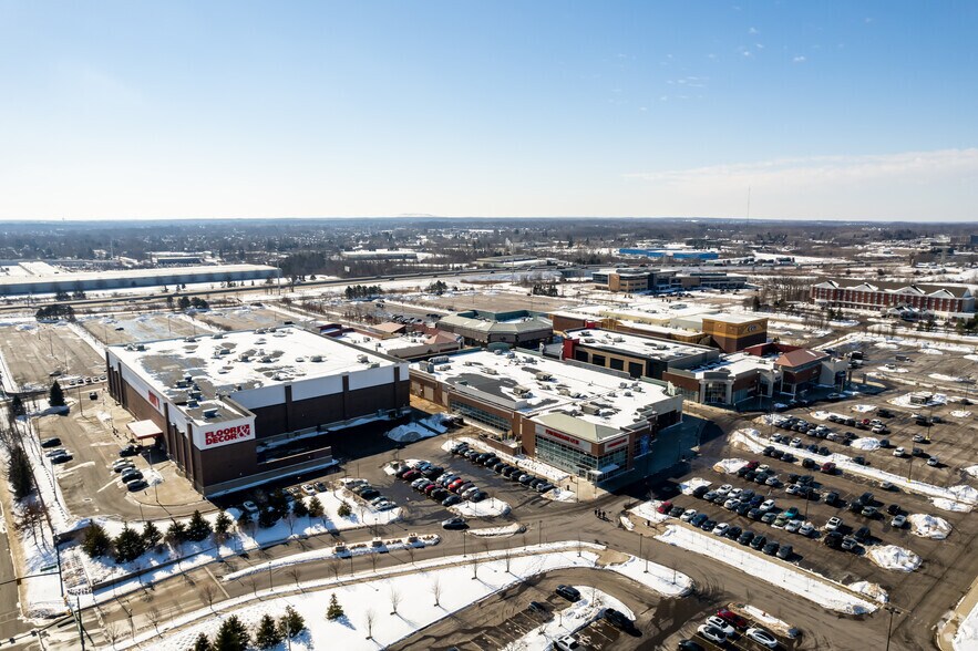 More Photos Of 44075-44275 W 12 Mile Rd, Novi Unknown For Lease