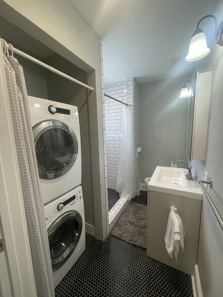 More Photos Of 133 Conrad St, San Antonio Flex For Sale