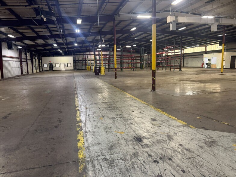 More Photos Of 1137 Progress Rd, Suffolk Manufacturing For Lease