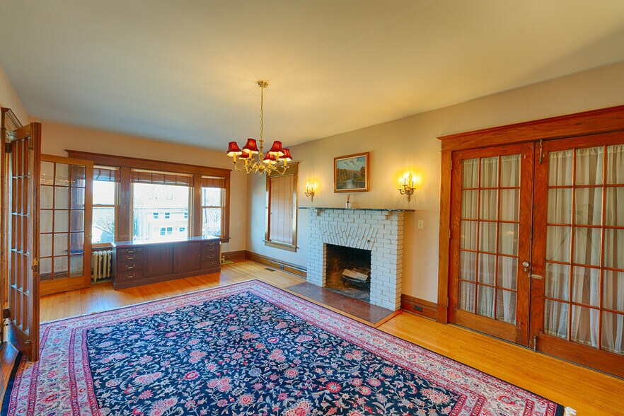 More Photos Of 105 Gleneida Ave, Carmel Office For Sale