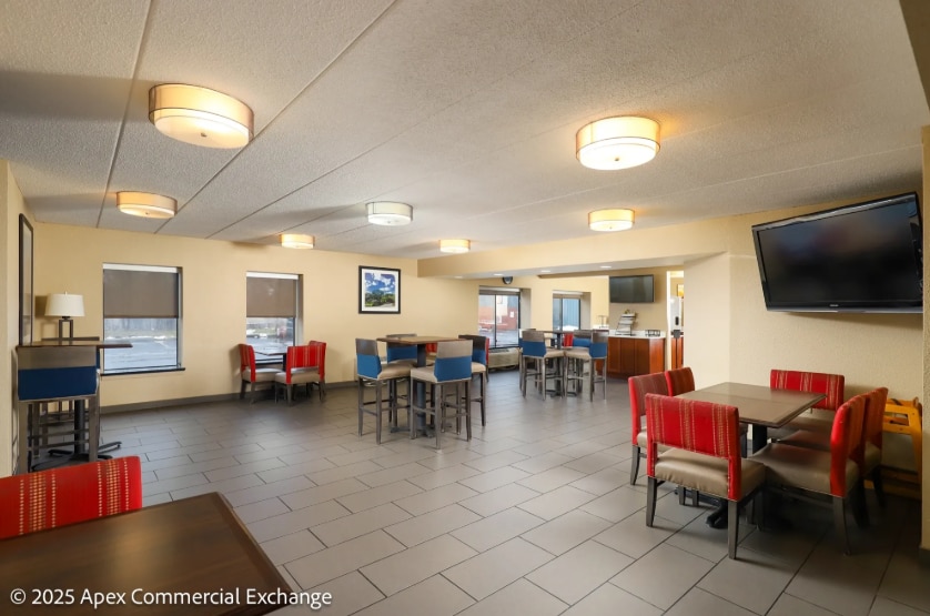 More Photos Of 4155 28th St SE, Grand Rapids Hotel For Sale