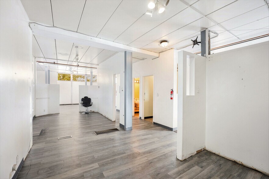 More Photos Of 740 Emerick St, Ypsilanti Medical For Lease