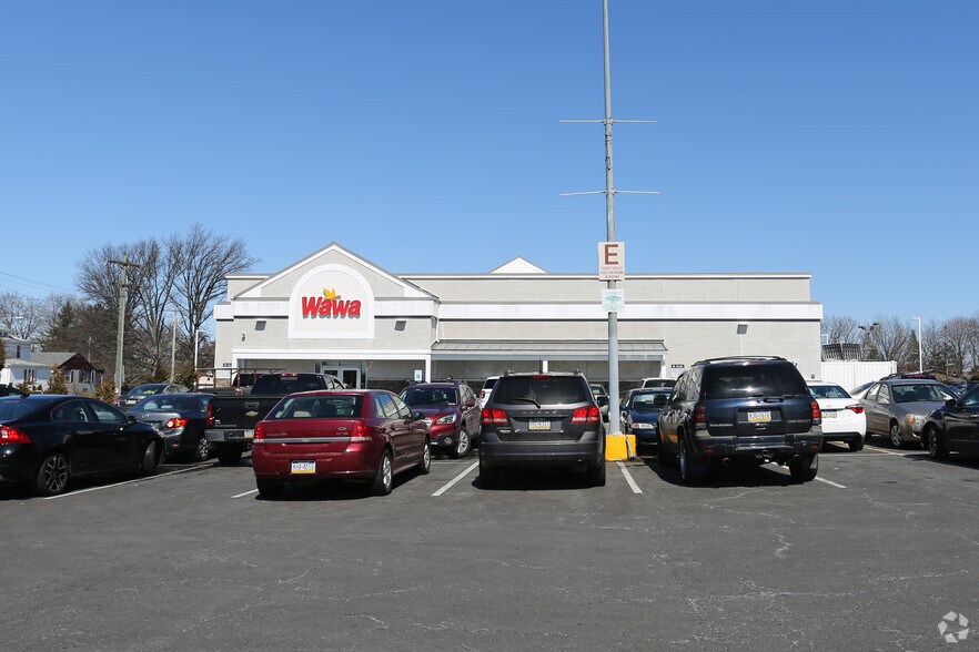 More Photos Of 9309-9377 Krewstown Rd, Philadelphia Unknown For Lease