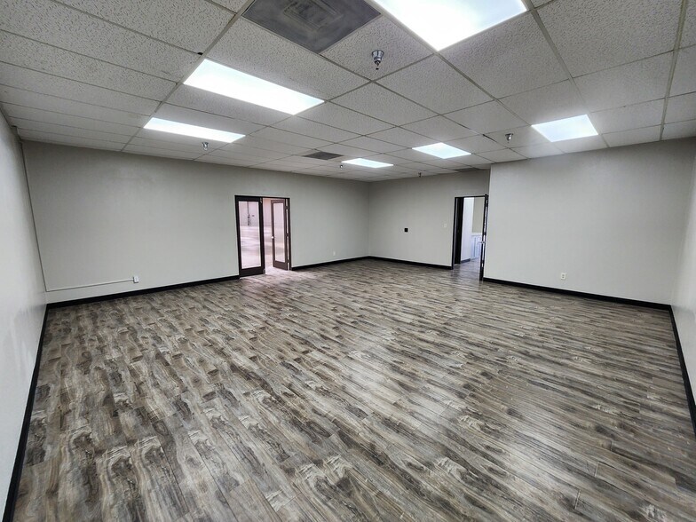 More Photos Of 4833 Lanier Rd, Chino Warehouse For Lease