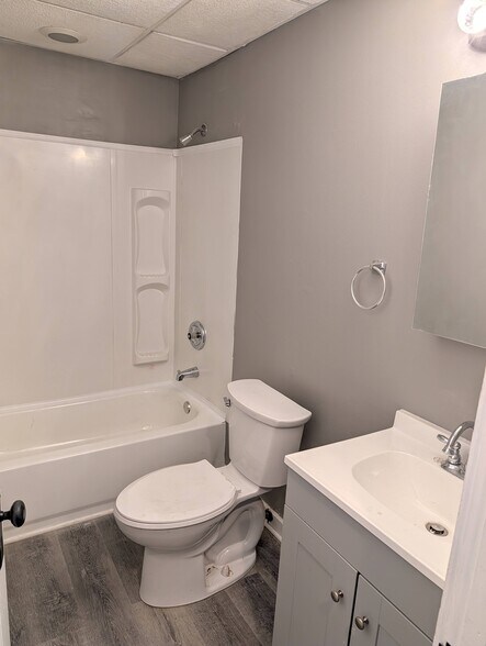 More Photos Of 23 Charlotte St, Akron Apartments For Sale