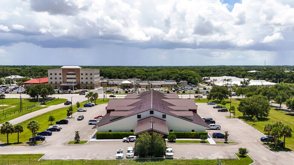 More Photos Of 1713 US Highway 441 N, Okeechobee Medical For Lease