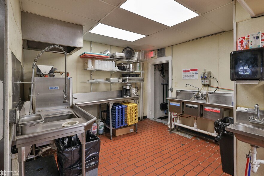 More Photos Of 2101 W Liberty St, Allentown Bar For Sale