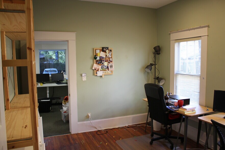 More Photos Of 1420 E Concord St, Orlando Office For Lease