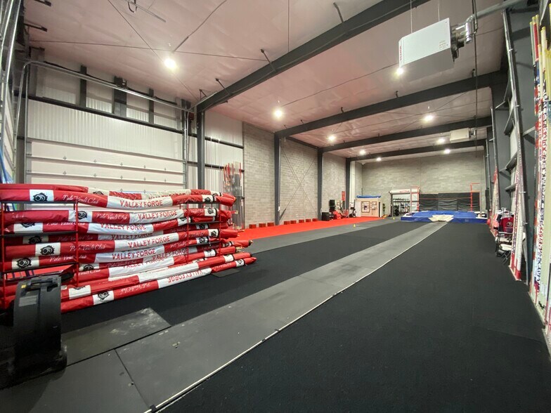 More Photos Of 77 Bacton Hill Rd, Frazer Warehouse For Lease