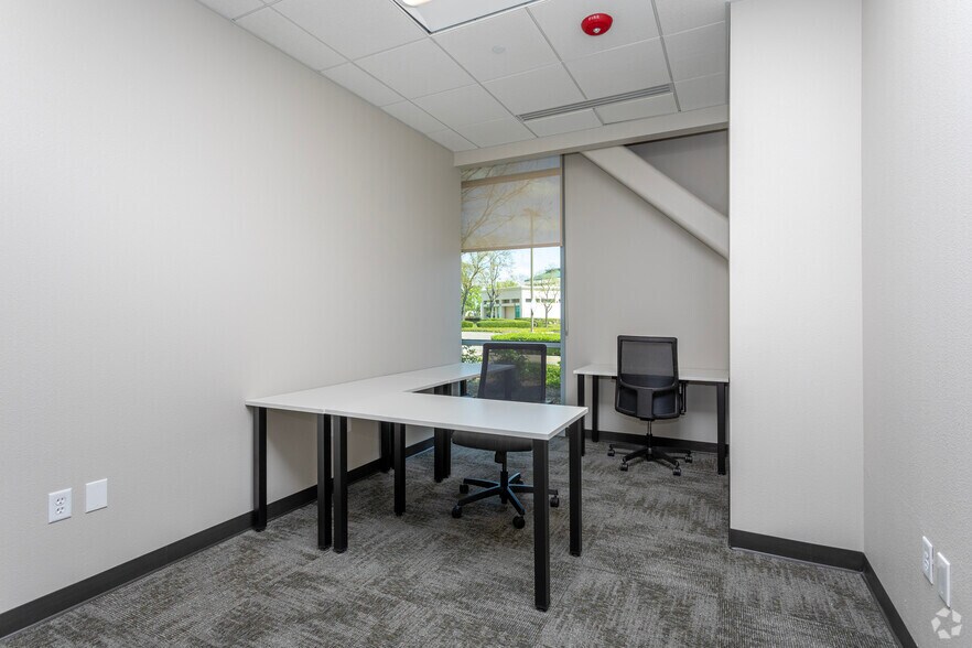 Photo of 1st Floor Ste Office for 2