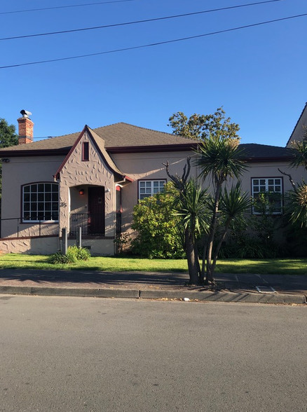 Primary Photo Of 35 Patten St, Sonoma Office For Lease