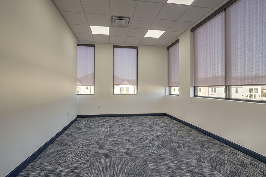 More Photos Of 6305 E 120th Ct, Tulsa Coworking Space