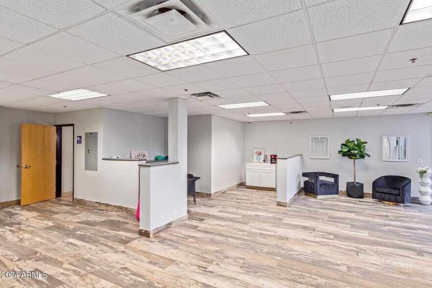 More Photos Of 12625 N Saguaro Blvd, Fountain Hills Storefront Retail Office For Sale