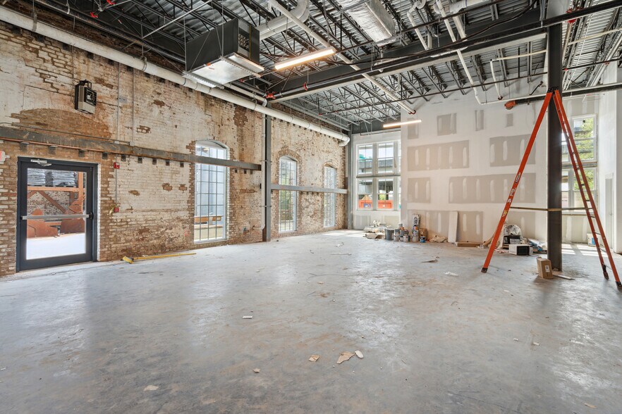 More Photos Of 651 Meeting St, Charleston Office Residential For Lease