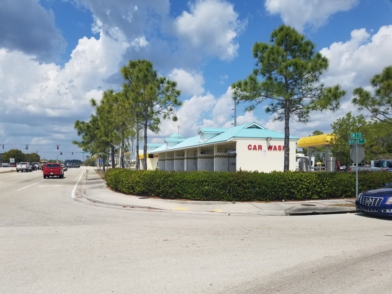 More Photos Of 4628 Chiquita Blvd S, Cape Coral Carwash For Sale