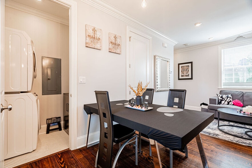 More Photos Of 1201 Baronne St, New Orleans Hotel For Sale