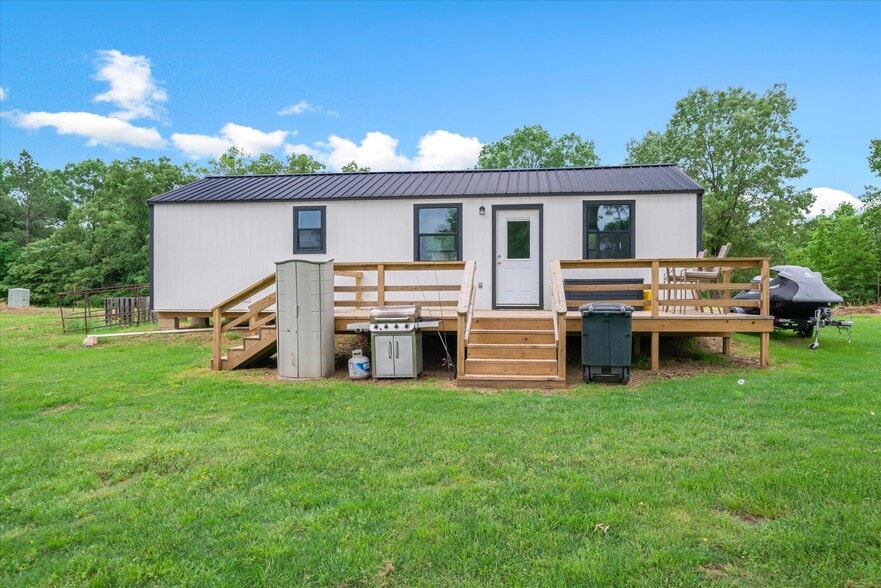 More Photos Of 1972 FM 857, Grand Saline Trailer Camper Park For Sale