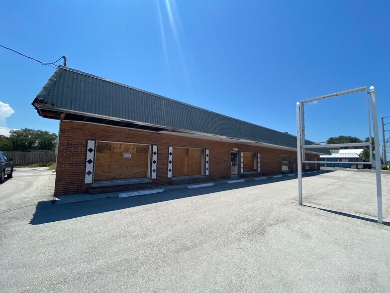 More Photos Of 410 S Babcock St, Melbourne Freestanding For Sale