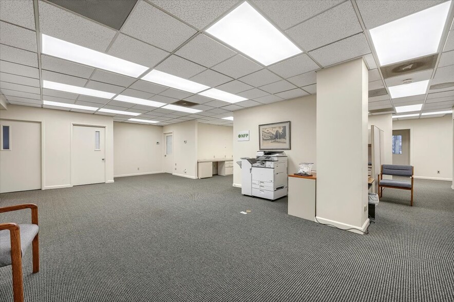 More Photos Of 515-527 Route 22, Pawling Loft Creative Space For Sale