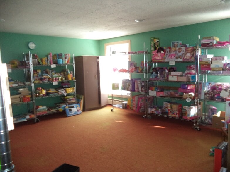 More Photos Of 25 Library St, Hudson Religious Facility For Sale