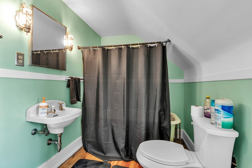 More Photos Of 2740 Main St, Buffalo Office Residential For Sale