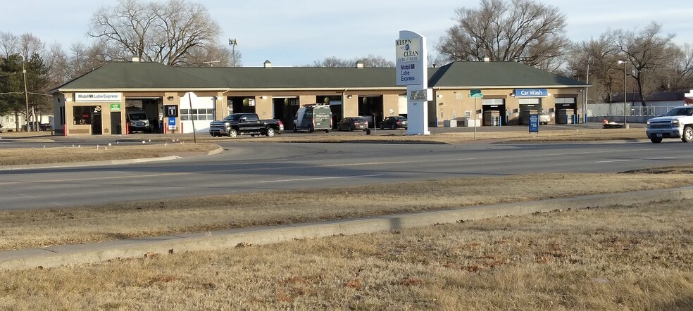 More Photos Of 1914 NW Topeka Blvd, Topeka Land For Sale