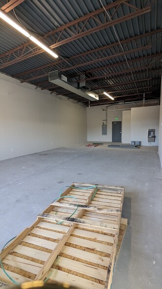 More Photos Of 7055 Lexington Dr, Colorado Springs General Retail For Lease