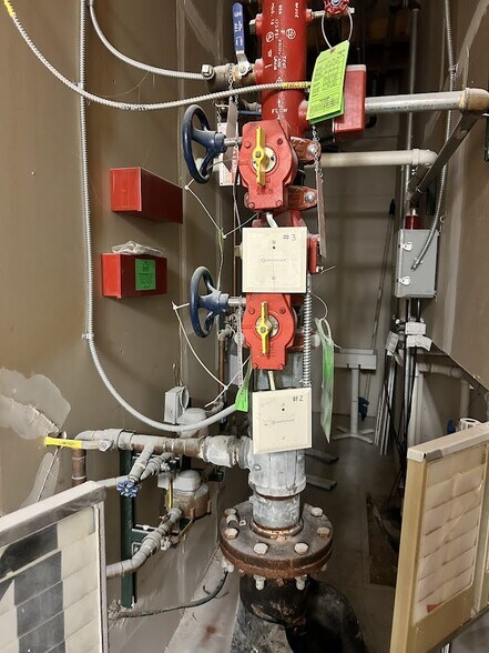 More Photos Of 2440 Clare Ln Ne, Rochester Flex For Sale