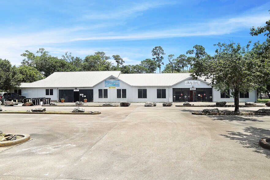 More Photos Of 6130 Wheatley St, Houston General Retail For Sale