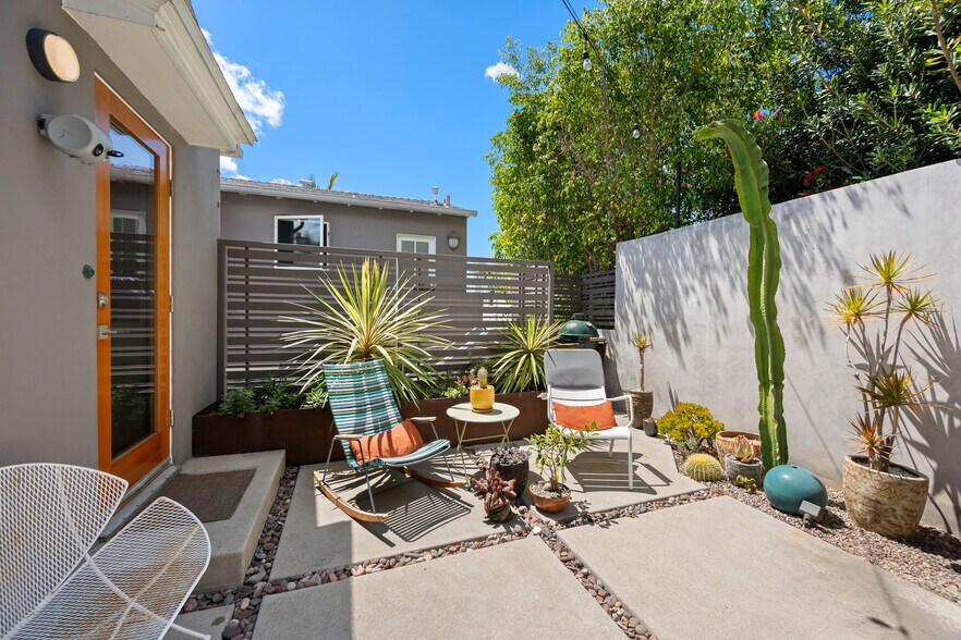 More Photos Of 112-20 E Redwood St, San Diego Apartments For Sale