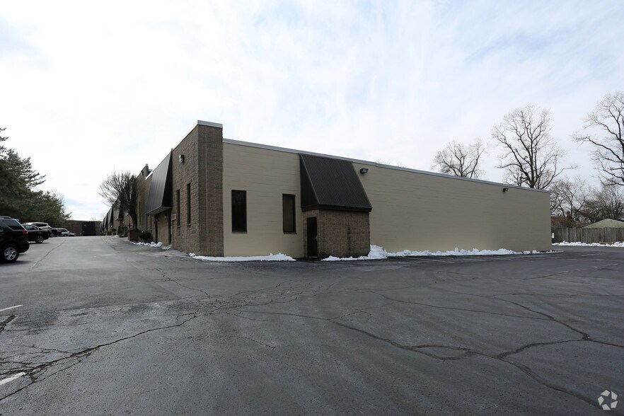 More Photos Of 2014 Ford Rd, Bristol Light Distribution For Lease