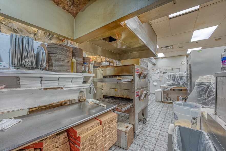 More Photos Of 45 Hanover St, Lebanon Restaurant For Lease